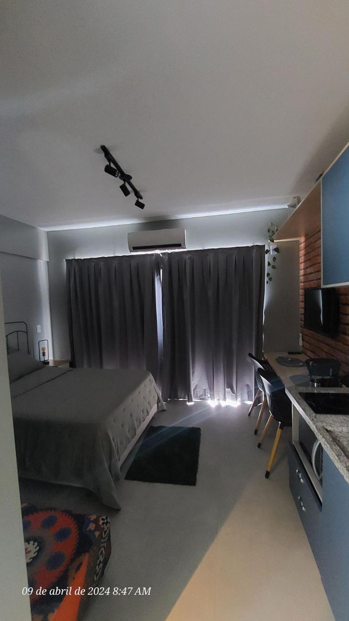 Apartamento Perto De Pinheiros Com Estacionamento